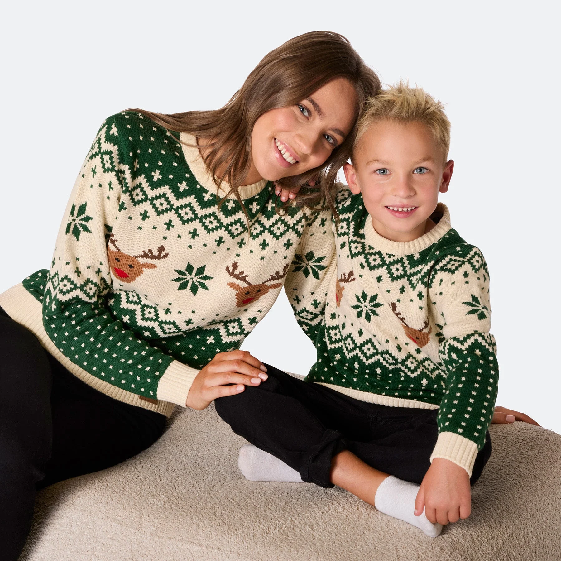 Women's Retro Reindeer Green Christmas Sweater - Image 7